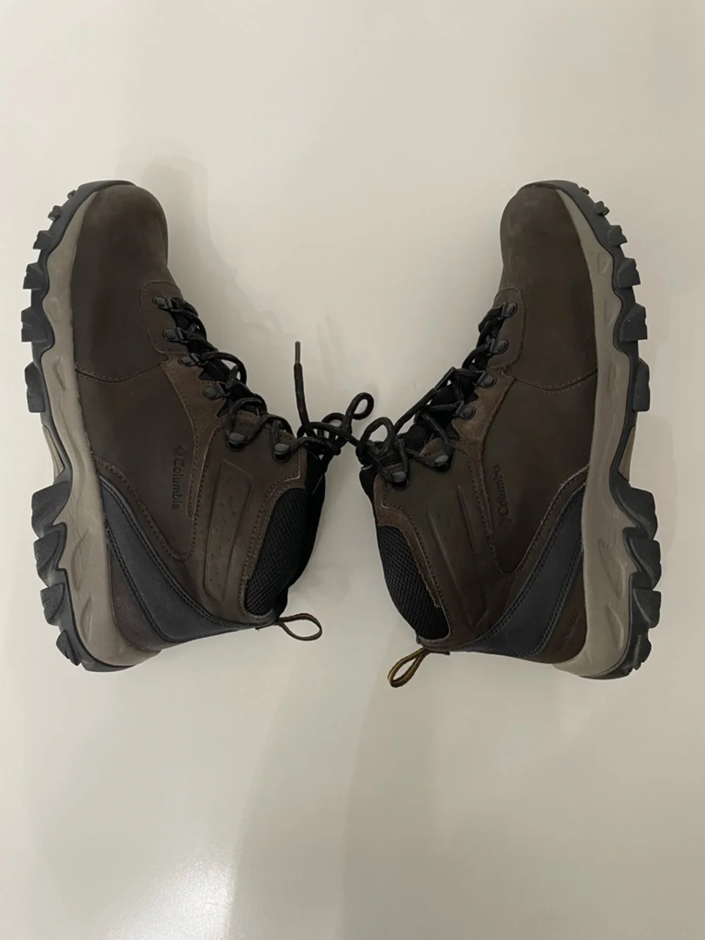 Columbia Men's Gorpcore Newton Ridge Waterproof Trail Hiking Boots, size 13